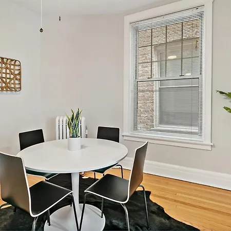 Cool 2Br Apartment Close To Fun City - Grace 2